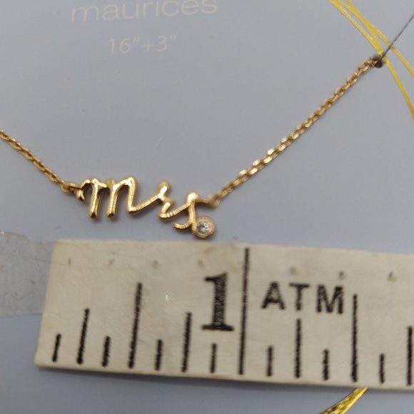Maurices "Mrs" Necklace - Picture 4 of 4